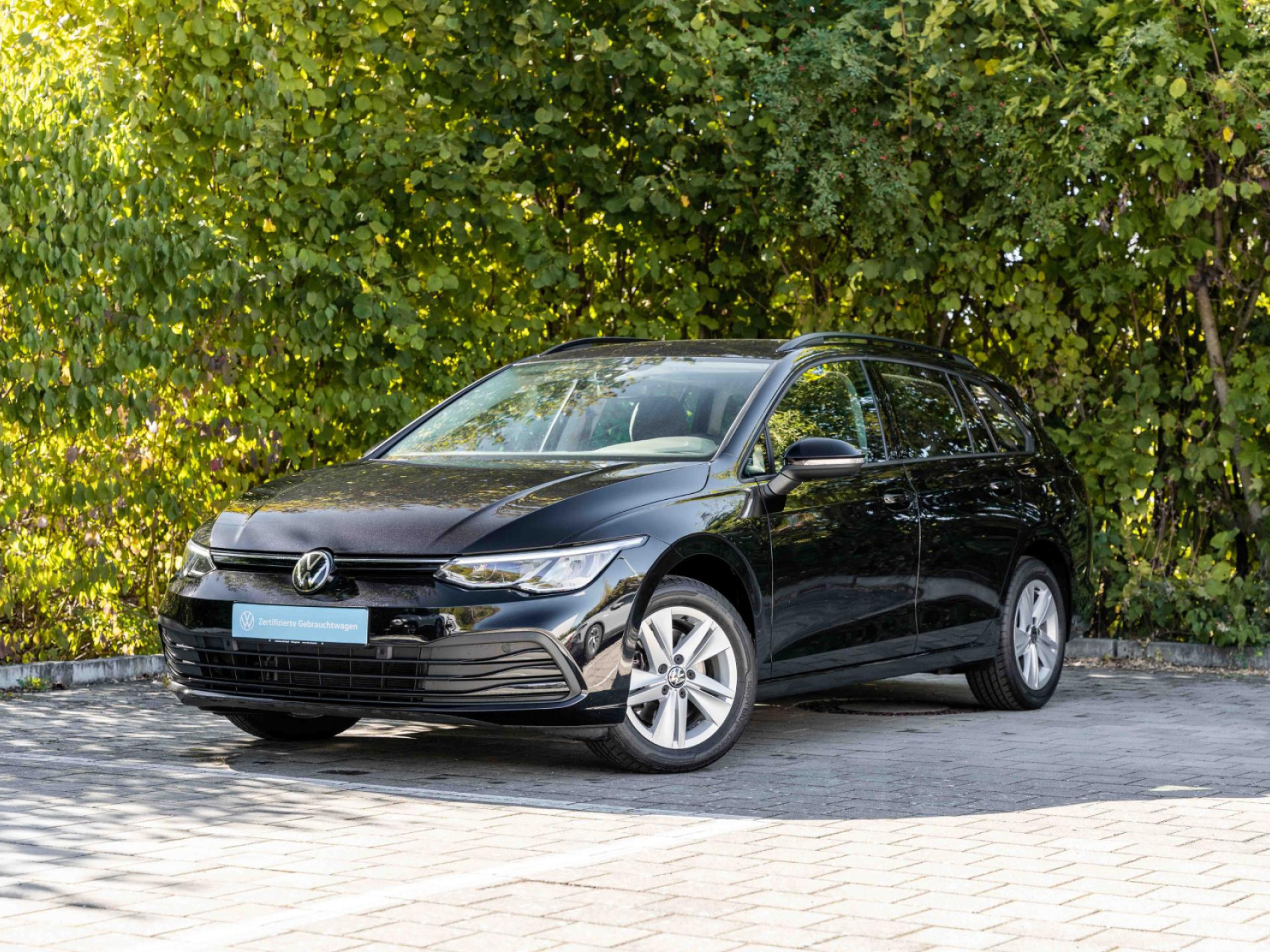 Golf VIII Variant 2.0TDI +LED+LM-FELGEN+SH+